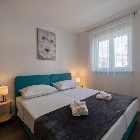 Apartments Maya & Tina Trogir Kültér fotó